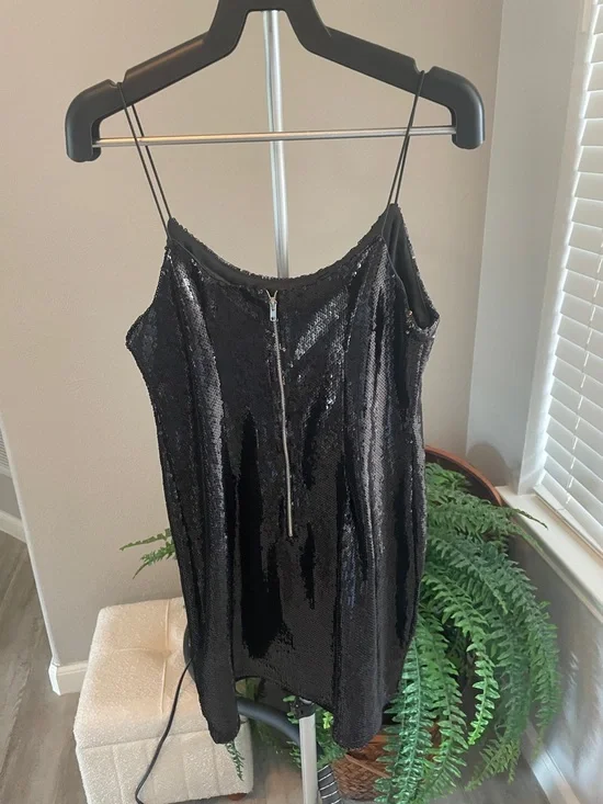 PrettyLittleThing Black Sequin Slip Dress - Picture 4 of 5